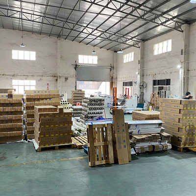 โรงงานผลิตฟิล์มเคลือบผิวแบบด้านและแบบเงา OEM ของจีน ปรับแต่ง PVC